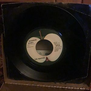 the Beatles Eleanor Rigby/ Yellow Submarine 45 Single Vinyl